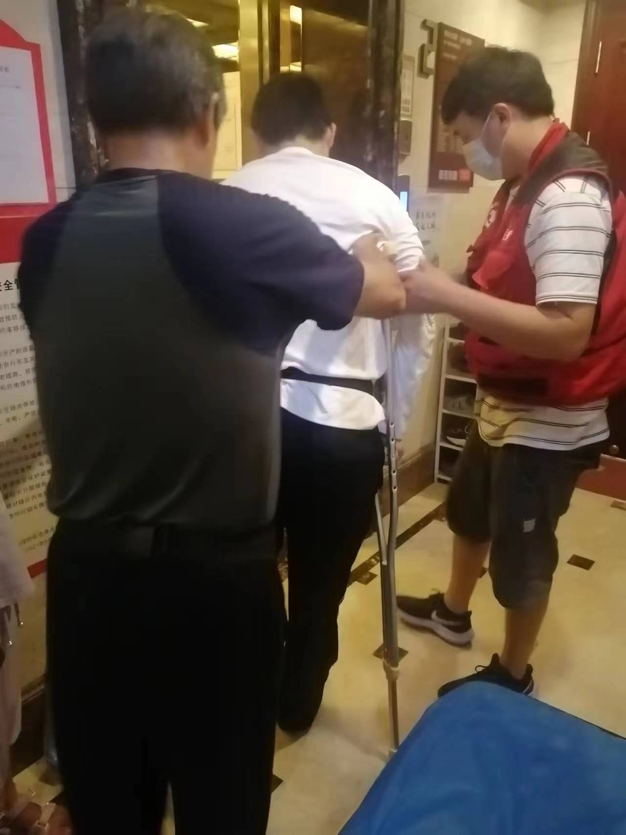 返回家中1.jpg
